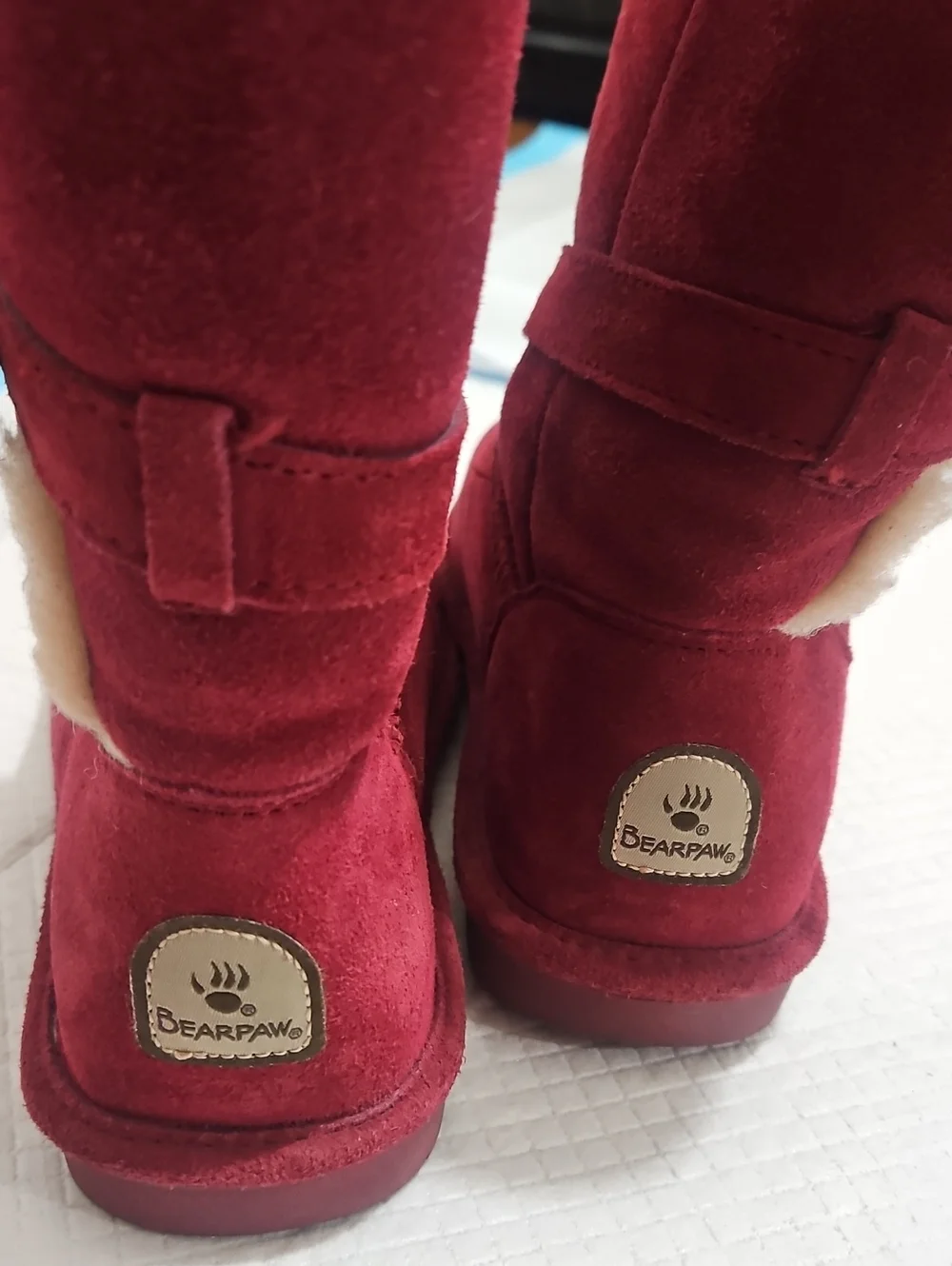 BearPaw Women's Burgundy Suede Shearling Boots Sz 8
